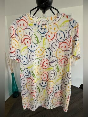 Joe Boxer White T-Shirt with Multicolor Smiley Face Print